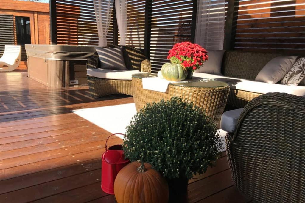 Orchardhouse Farmhouse, Wellness Chrast  Экстерьер фото