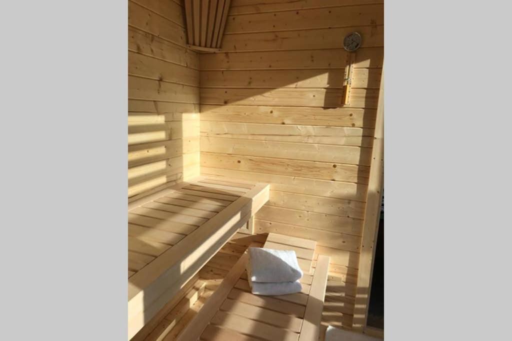 Orchardhouse Farmhouse, Wellness Chrast  Экстерьер фото